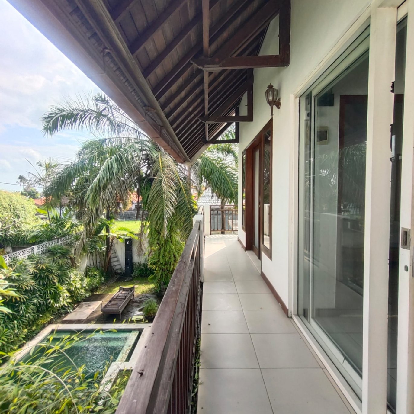 Villa image 2