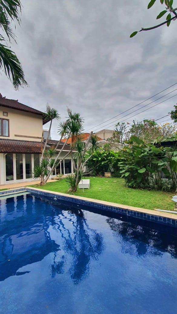 Villa image 1