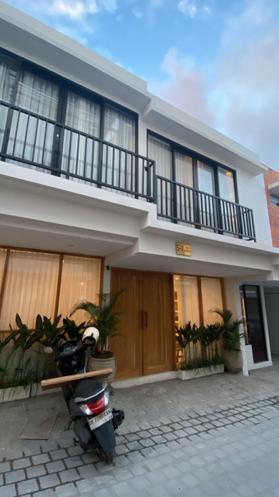 Villa image 2