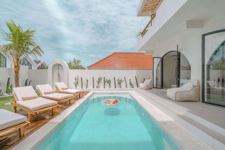 Villa image 2