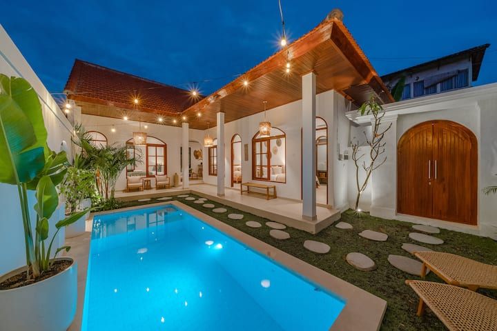 Villa image 1