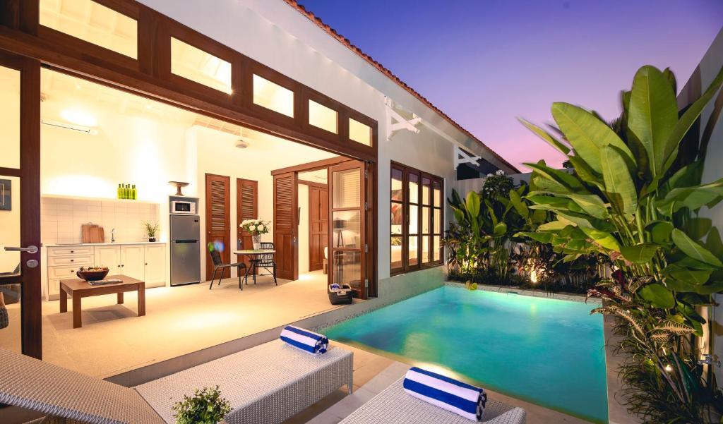 LEASEHOLD – 20 YEARS | 1-BEDROOM VILLA IN  CENTRAL SEMINYAK