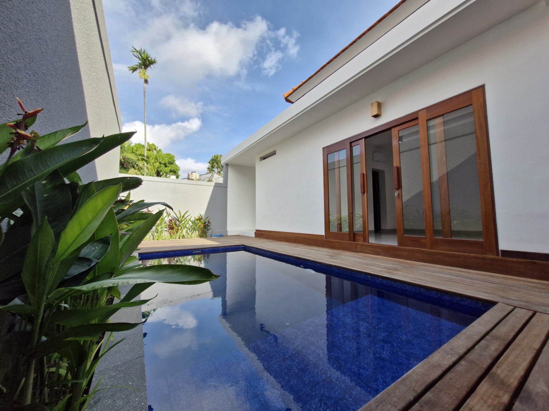 Villa image 1