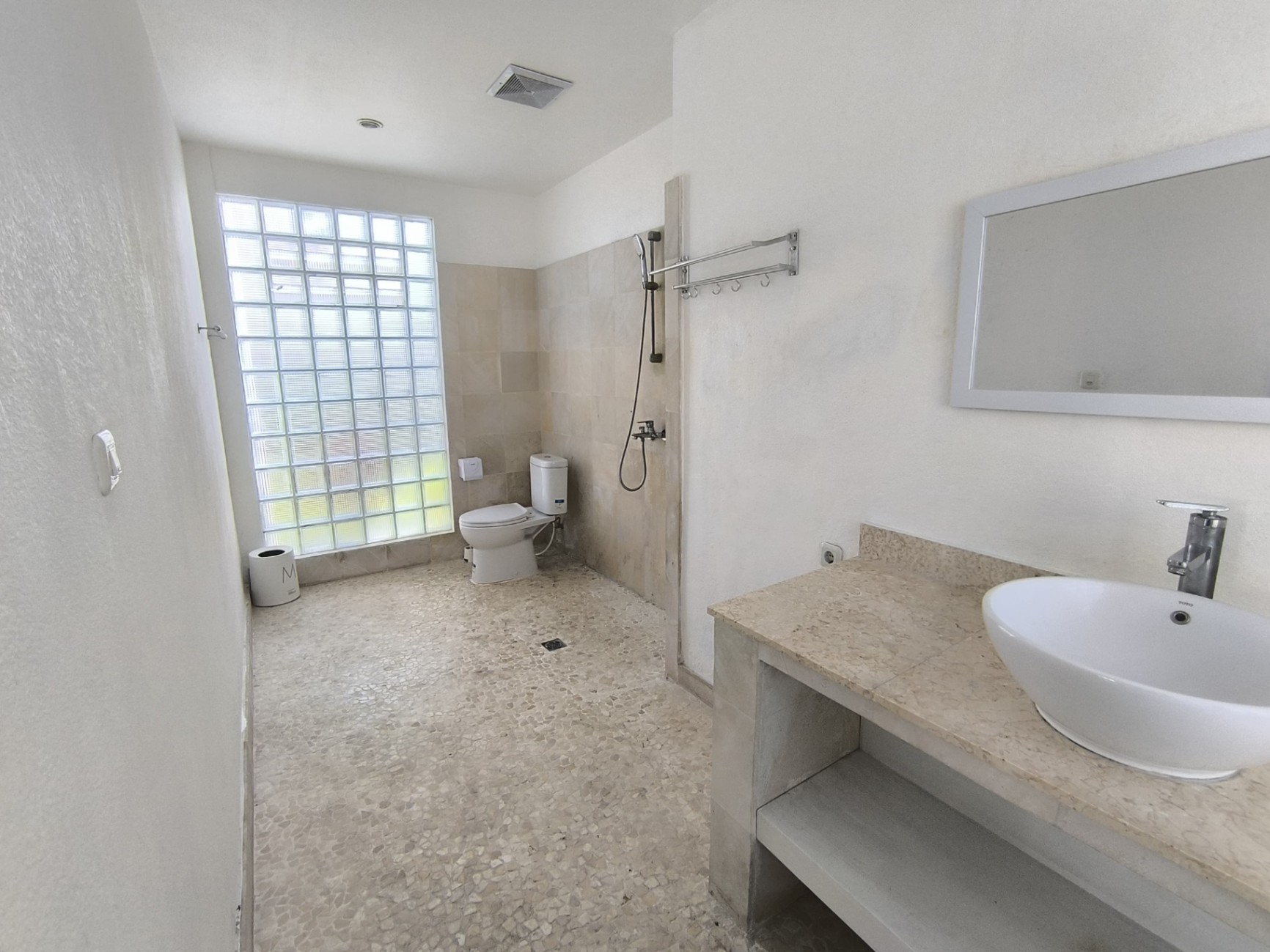 Villa image 2