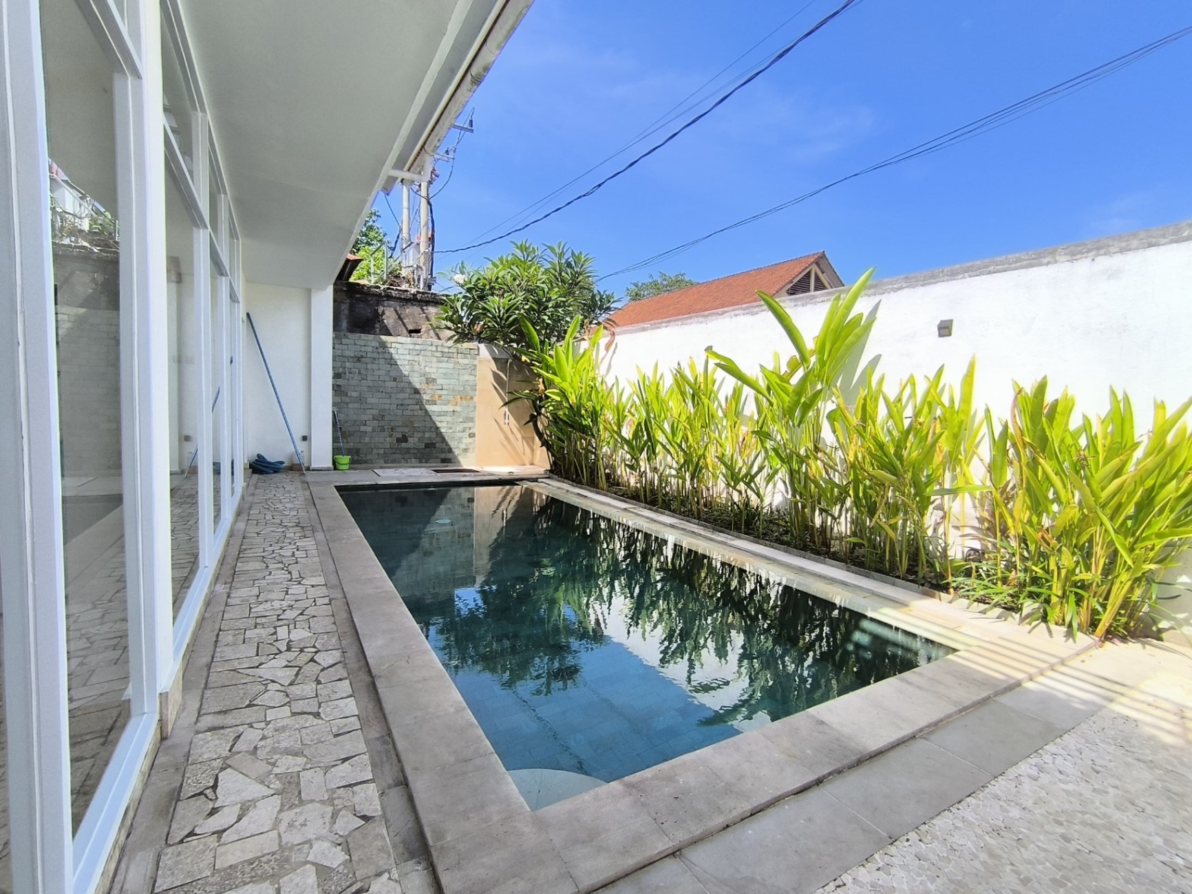Villa image 1