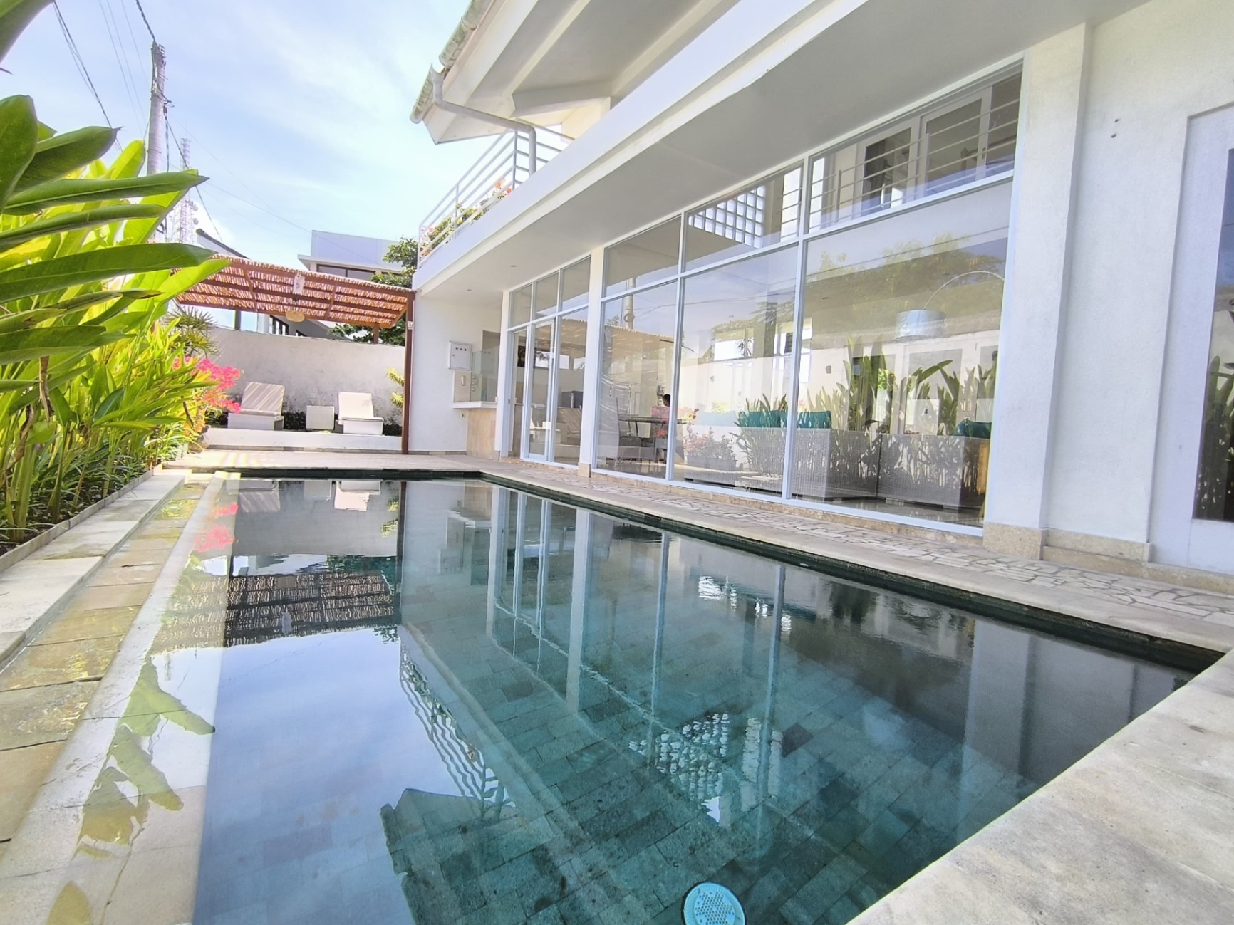 Villa image 3
