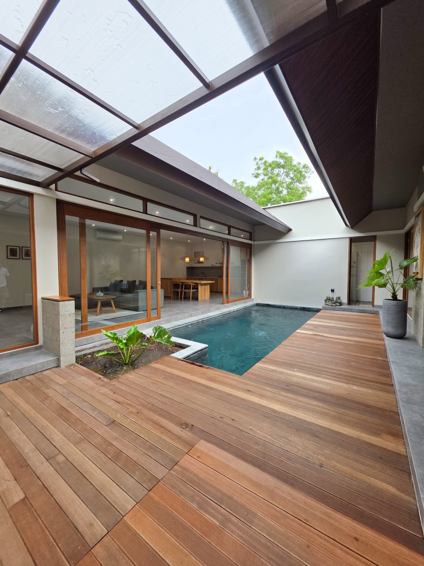 Villa image 1