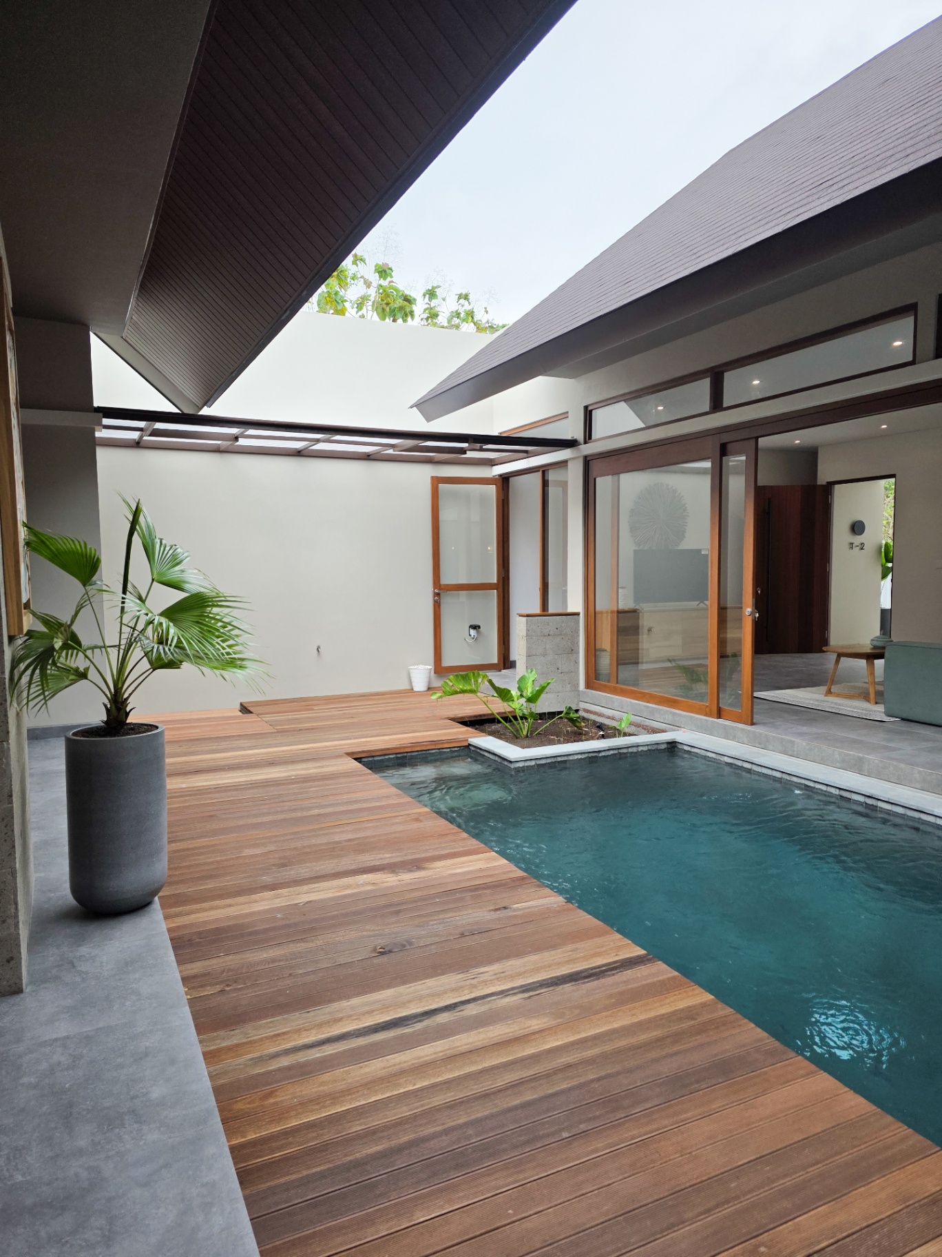 Villa image 2
