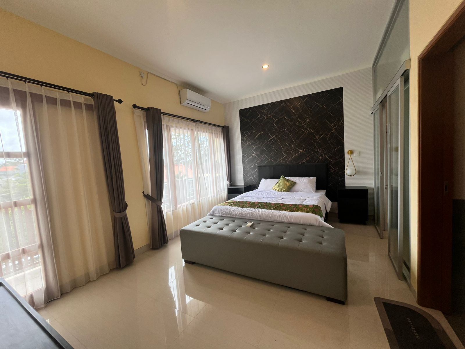 Villa image 4