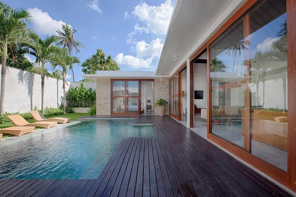Villa image 1