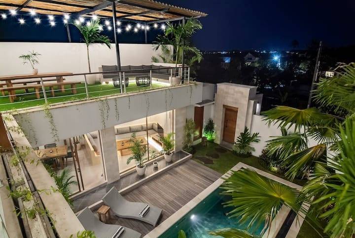 Villa image 1