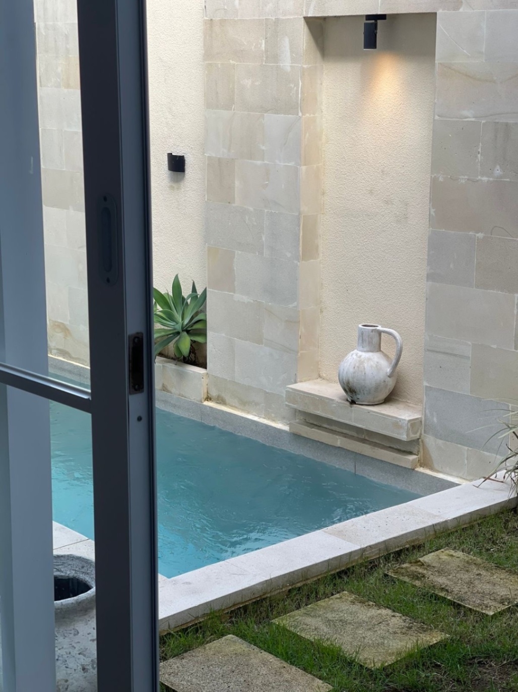 Villa image 1