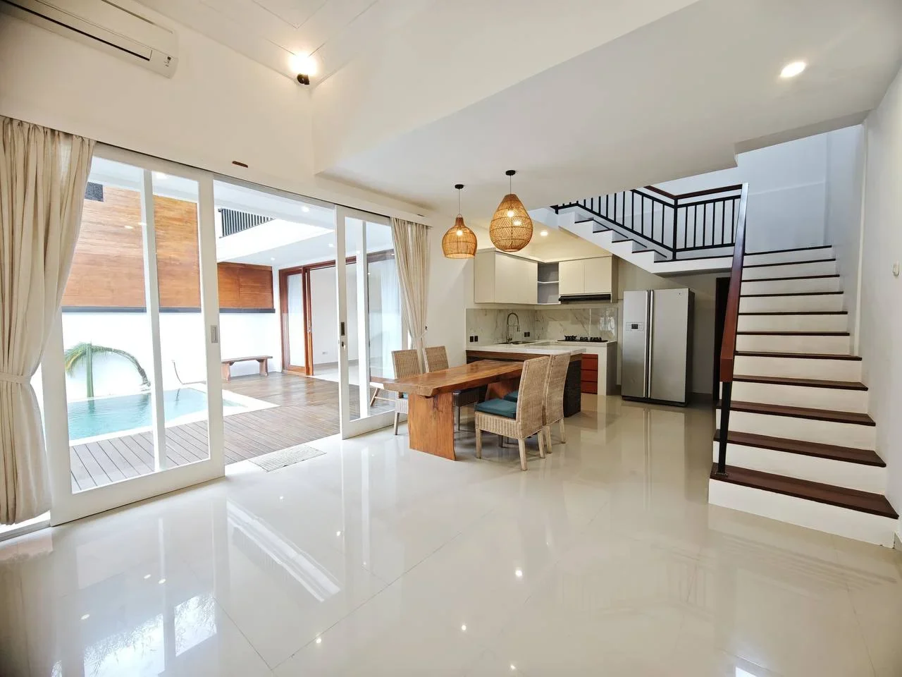 Villa image 2