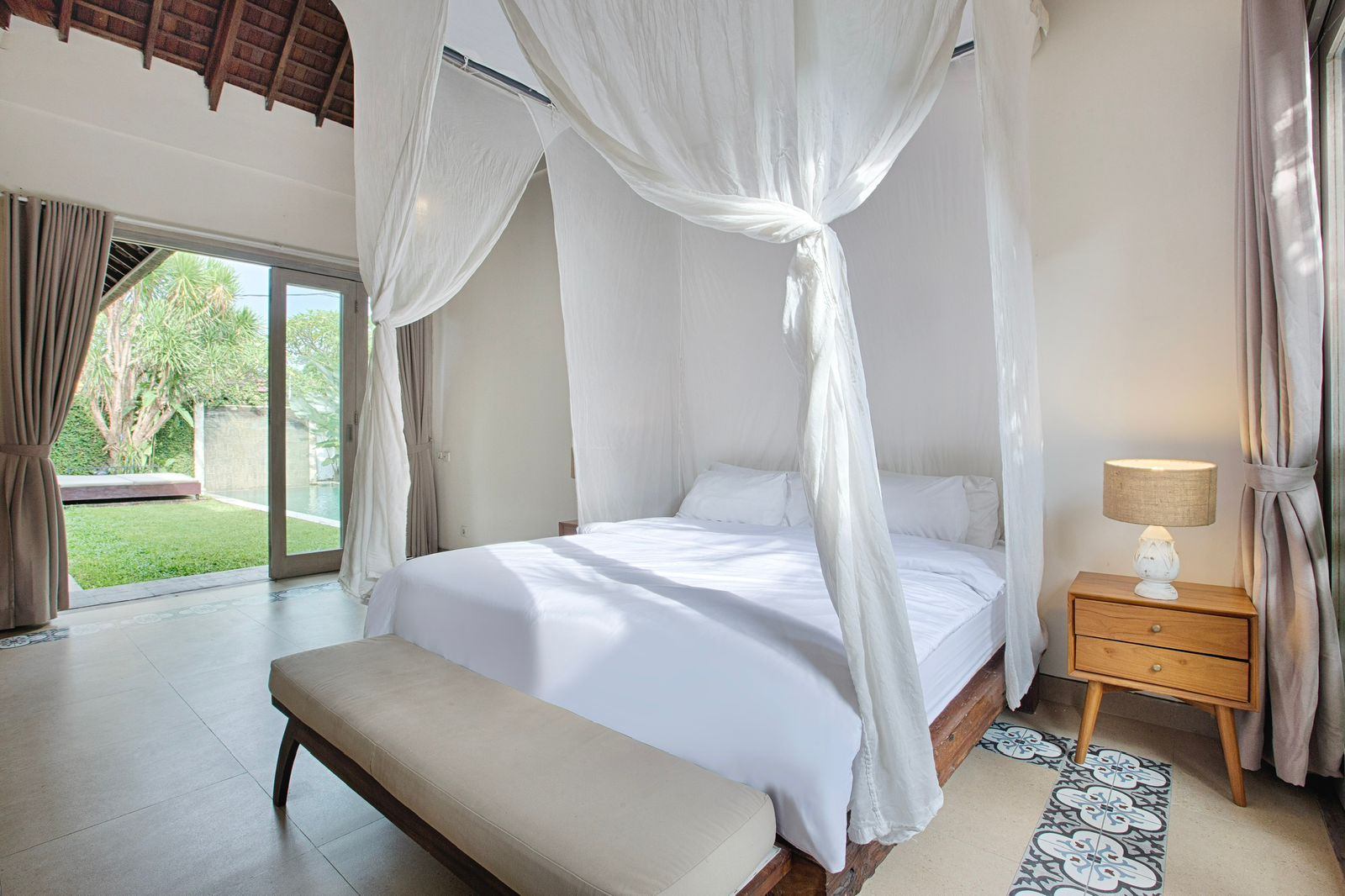 Villa image 3