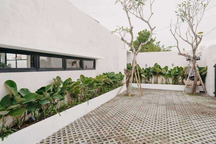Villa image 2