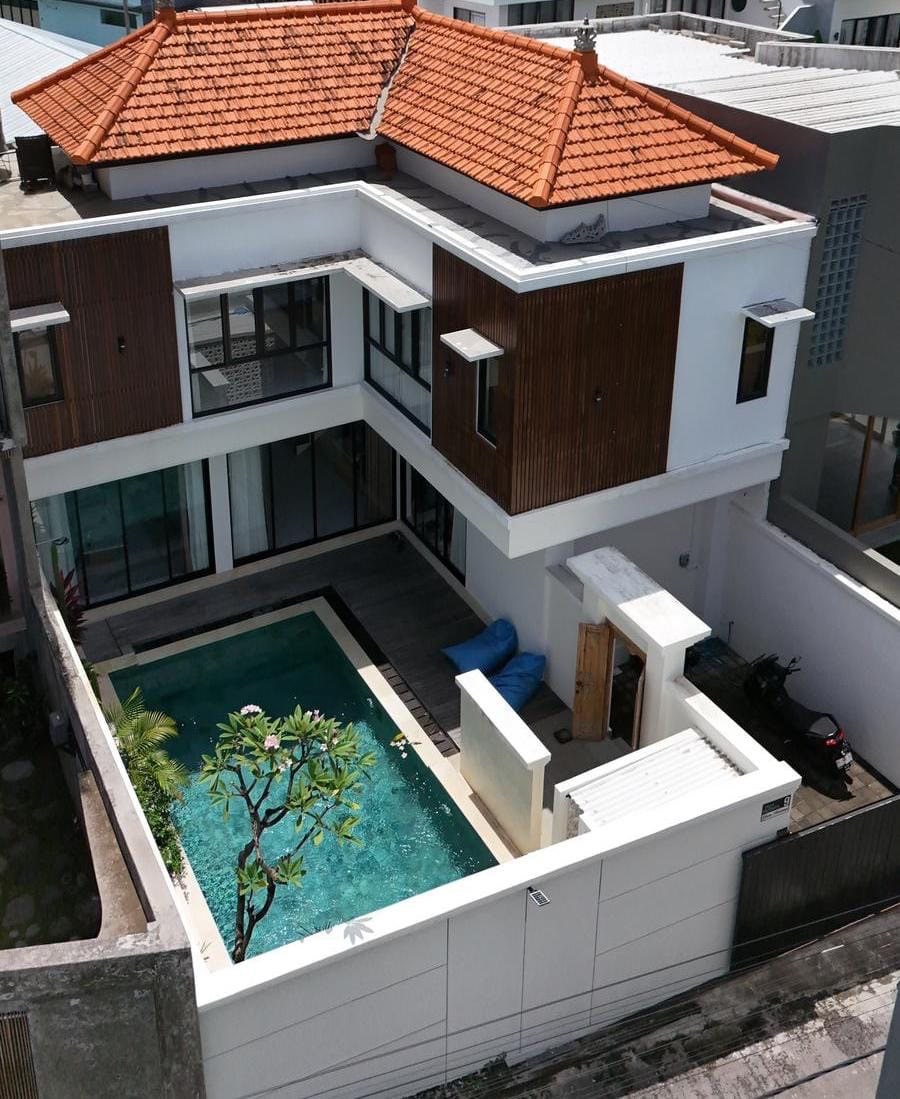 Villa image 1