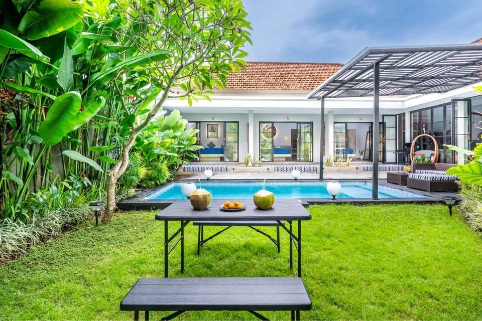 Villa image 1