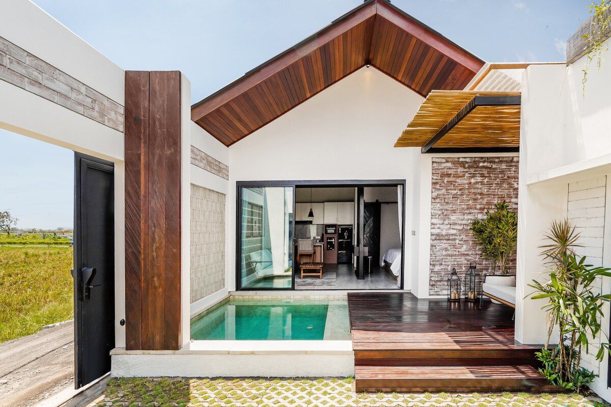 Villa image 1