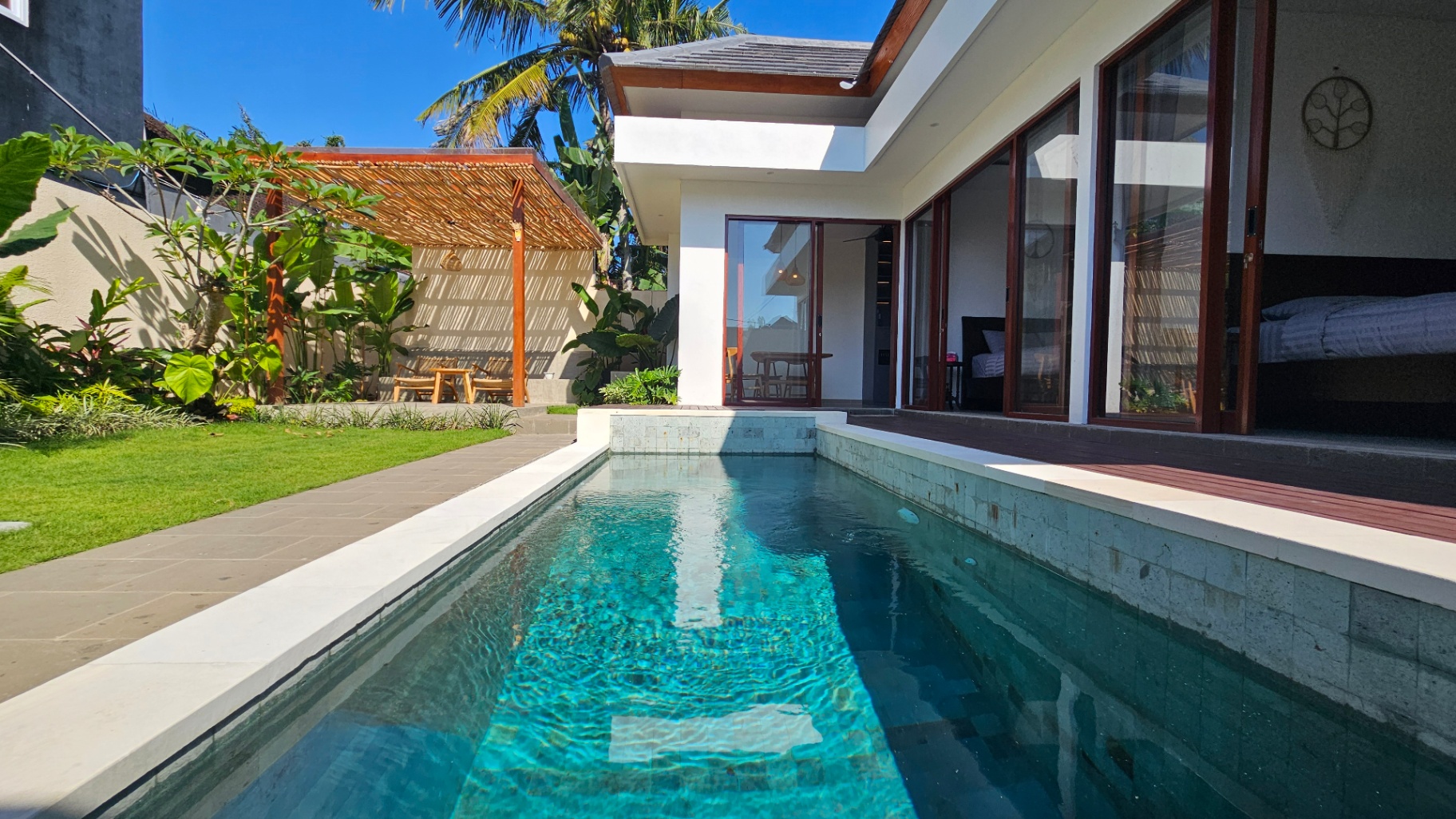 Villa image 1