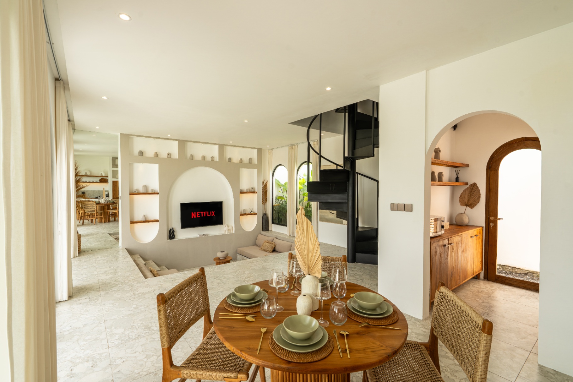 Villa image 1