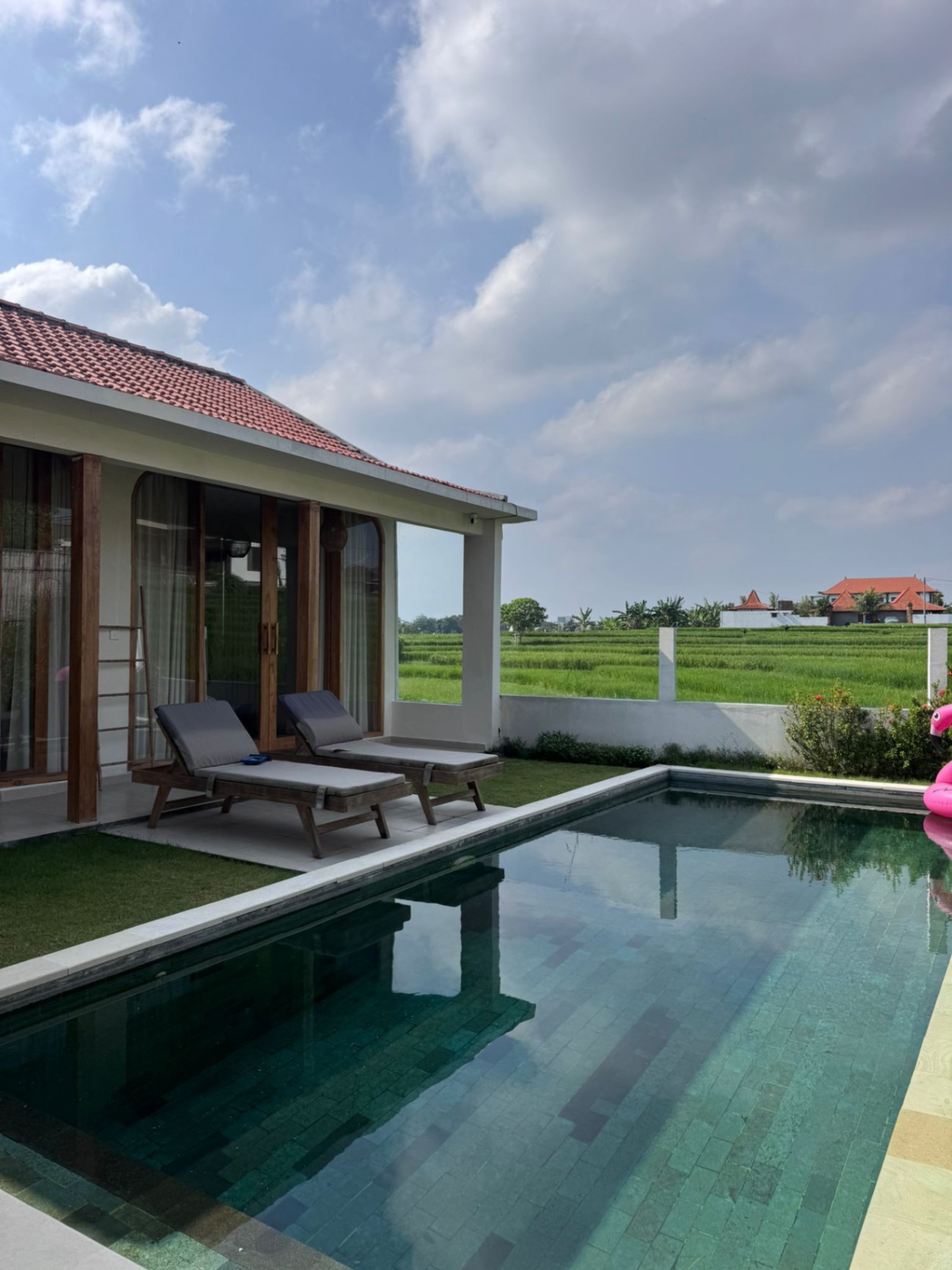 Villa image 2