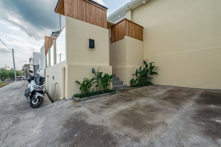 Villa image 2