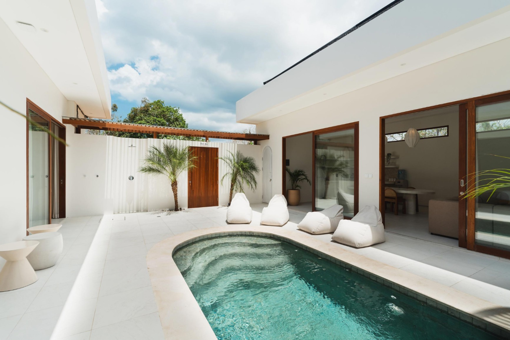 Villa image 2