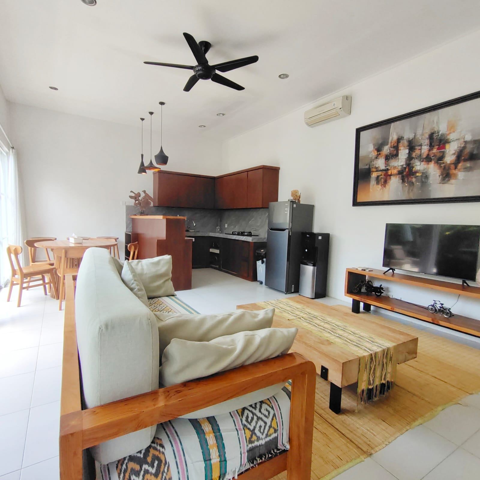 Villa image 2