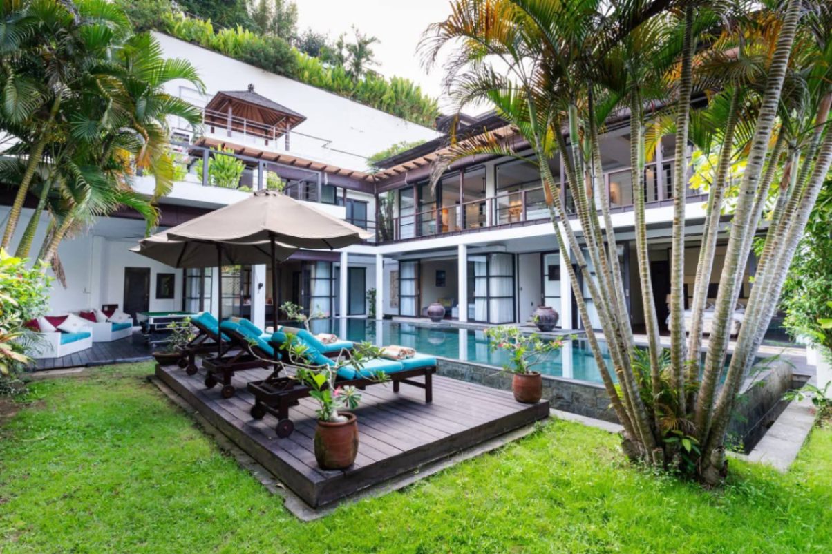 Villa image 1