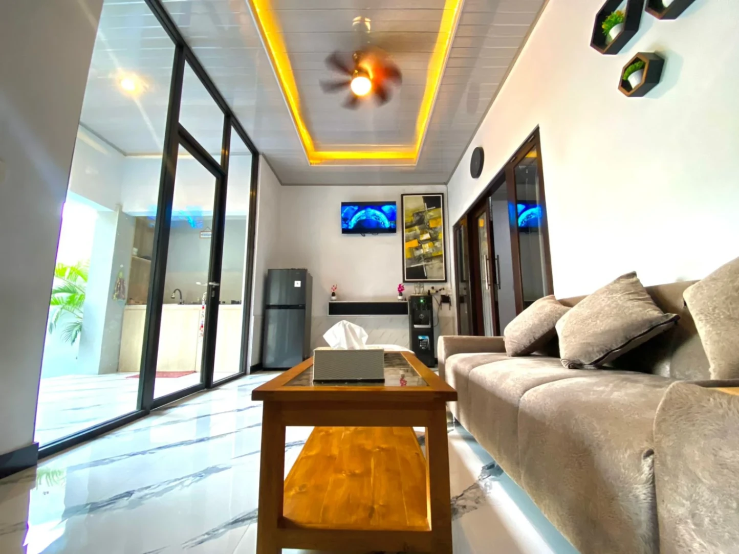 Villa image 2