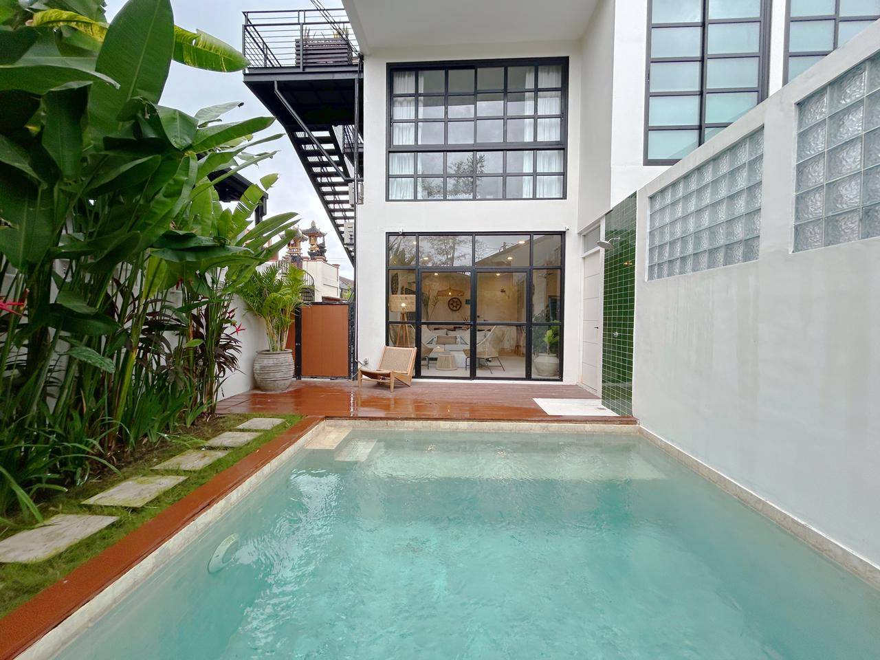 Villa image 1