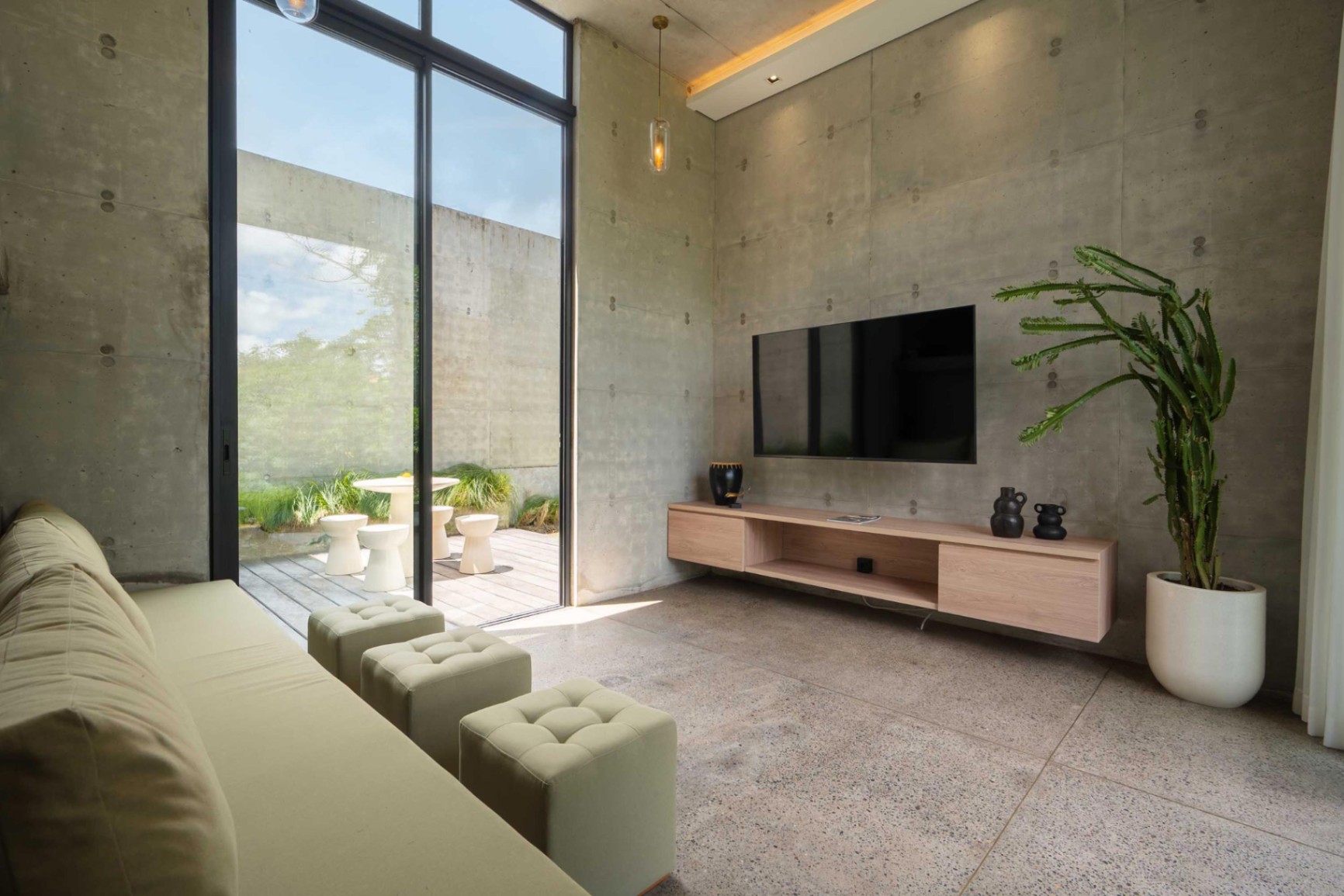 Villa image 2