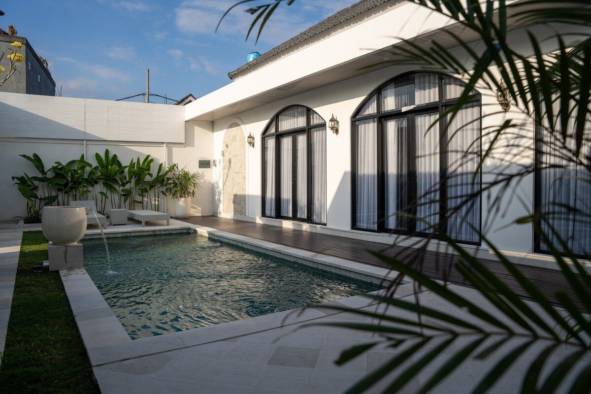 Villa image 1