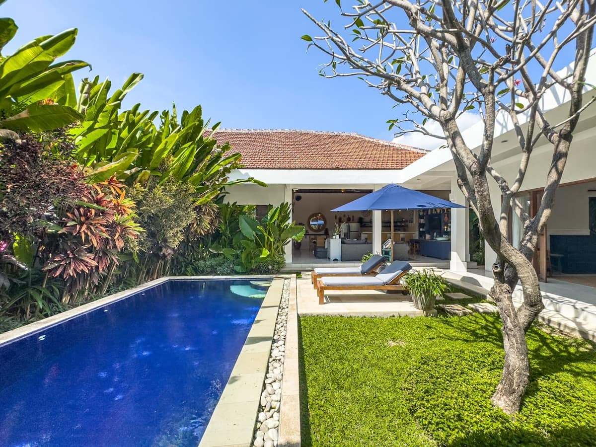 Villa image 1