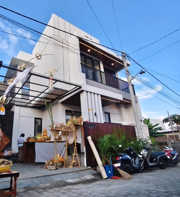 Villa image 2