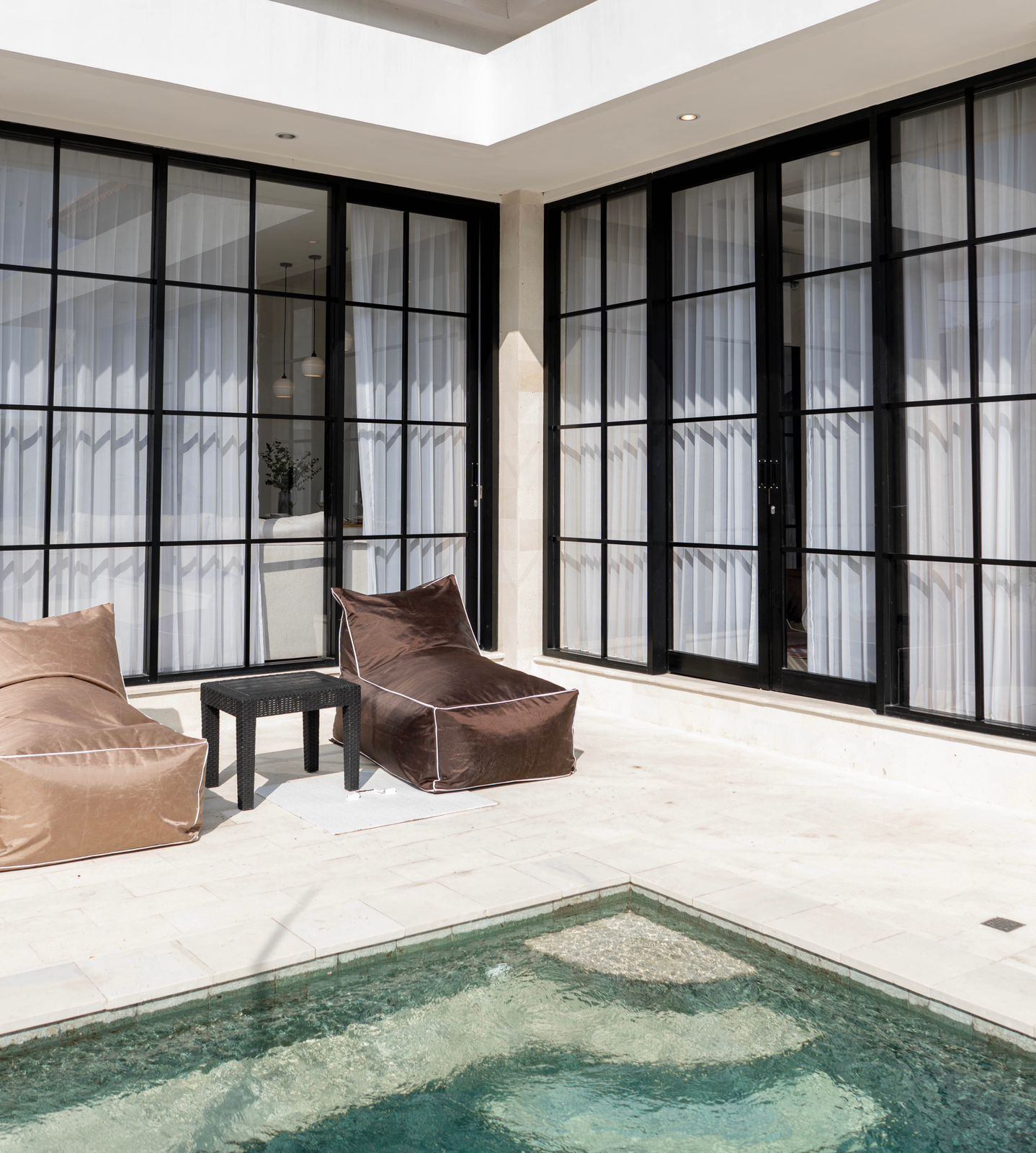 Villa image 1