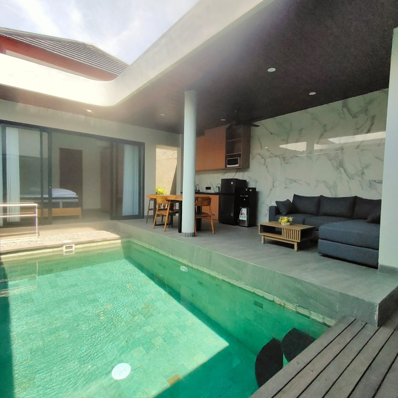 Villa image 1