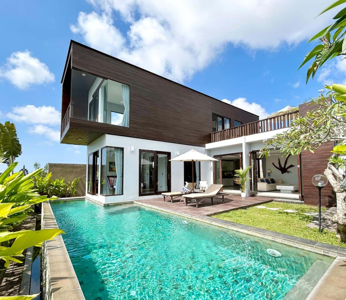 Villa image 1