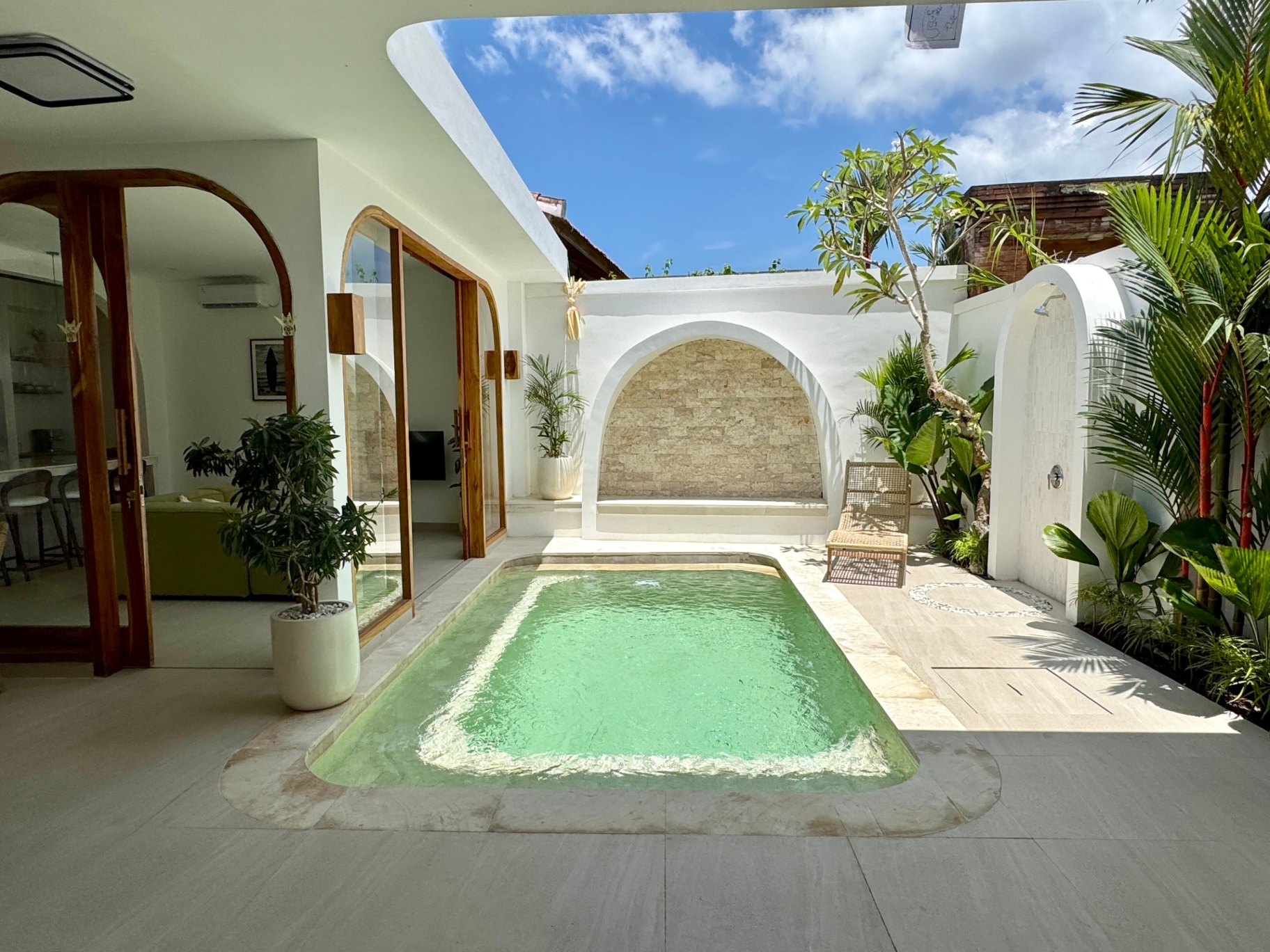 Villa image 1