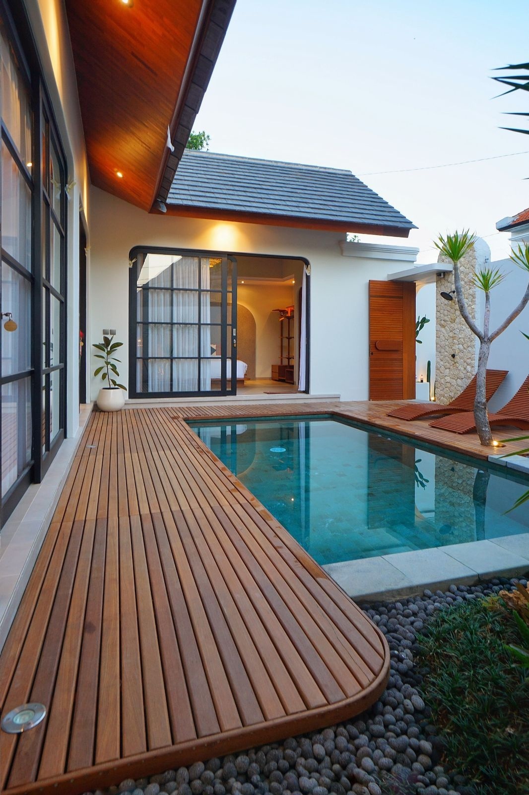 Villa image 1