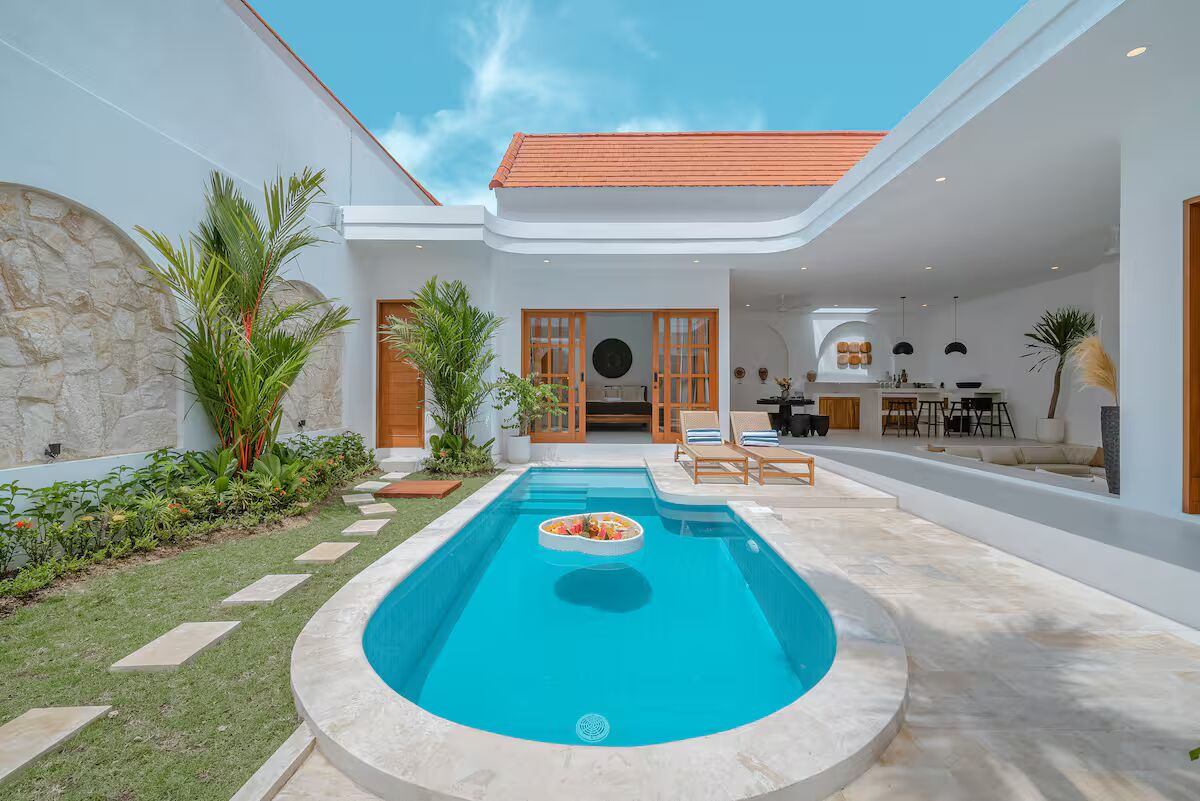 Villa image 1