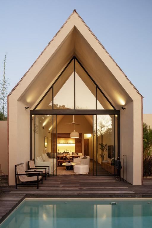 Villa image 2