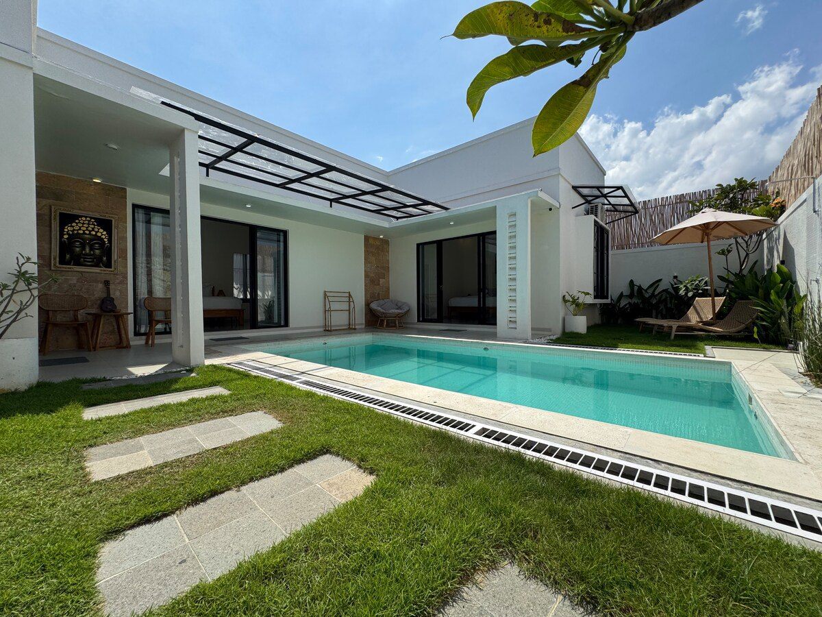 Villa image 1