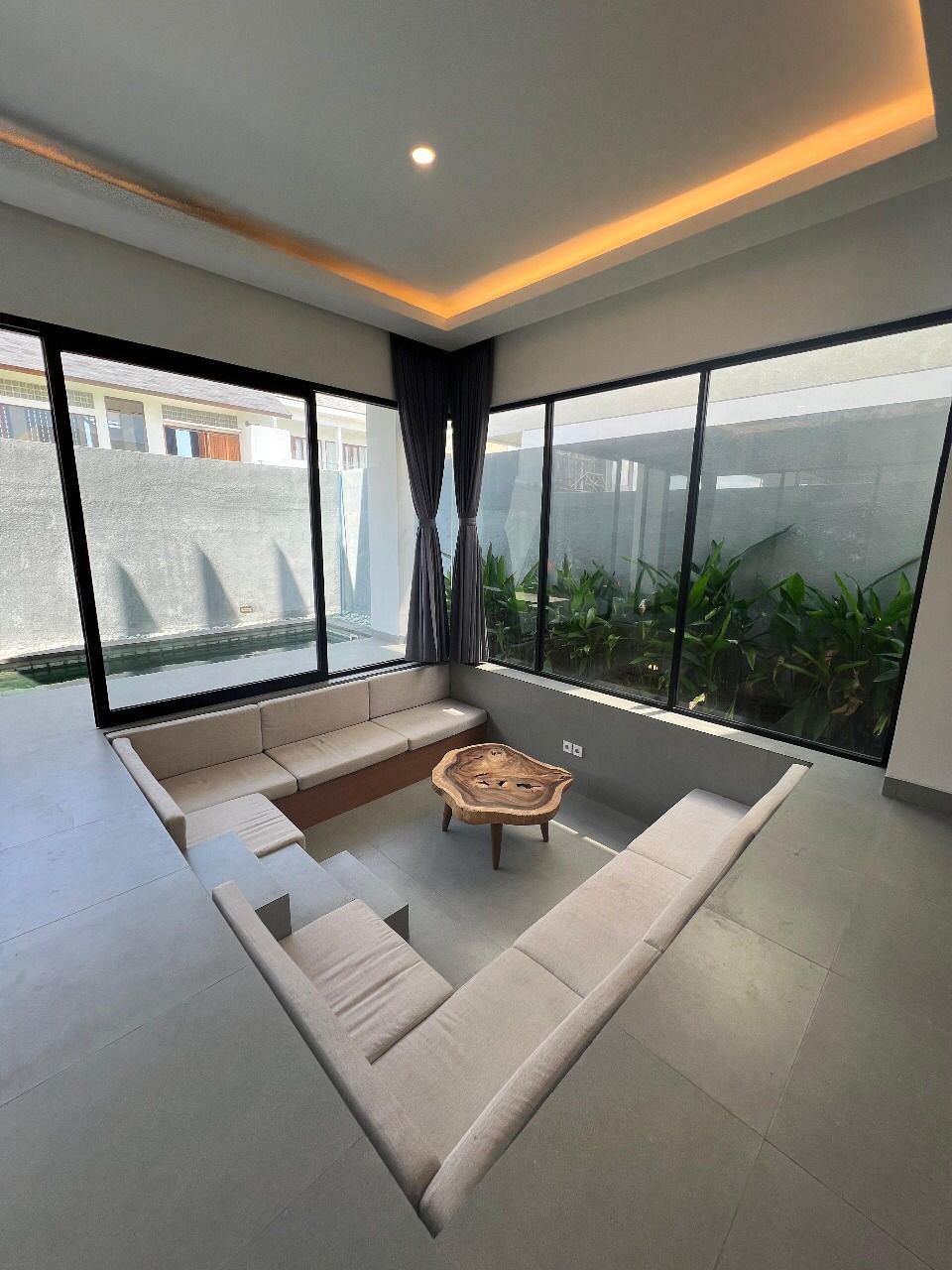 Villa image 2