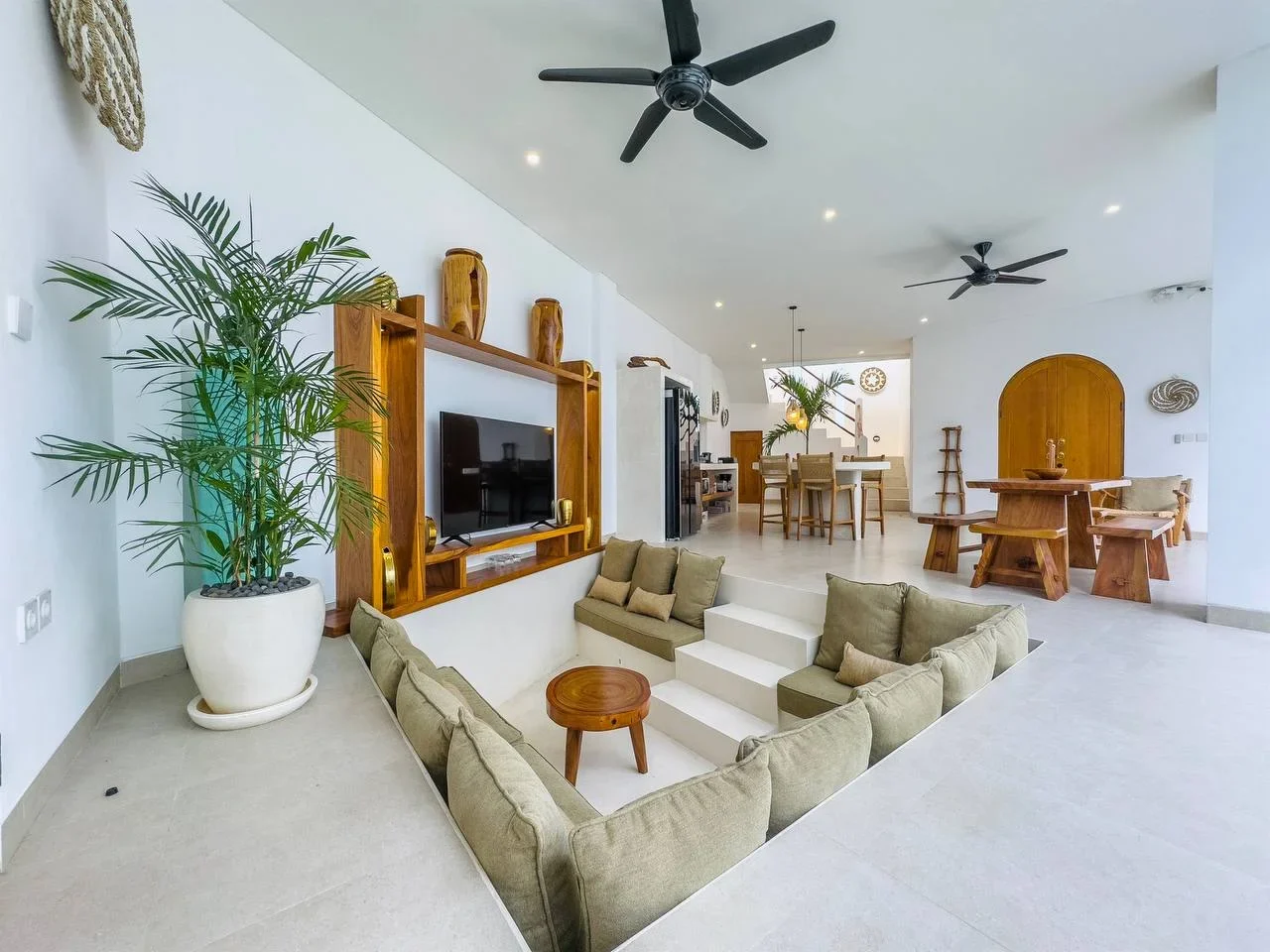 Villa image 2