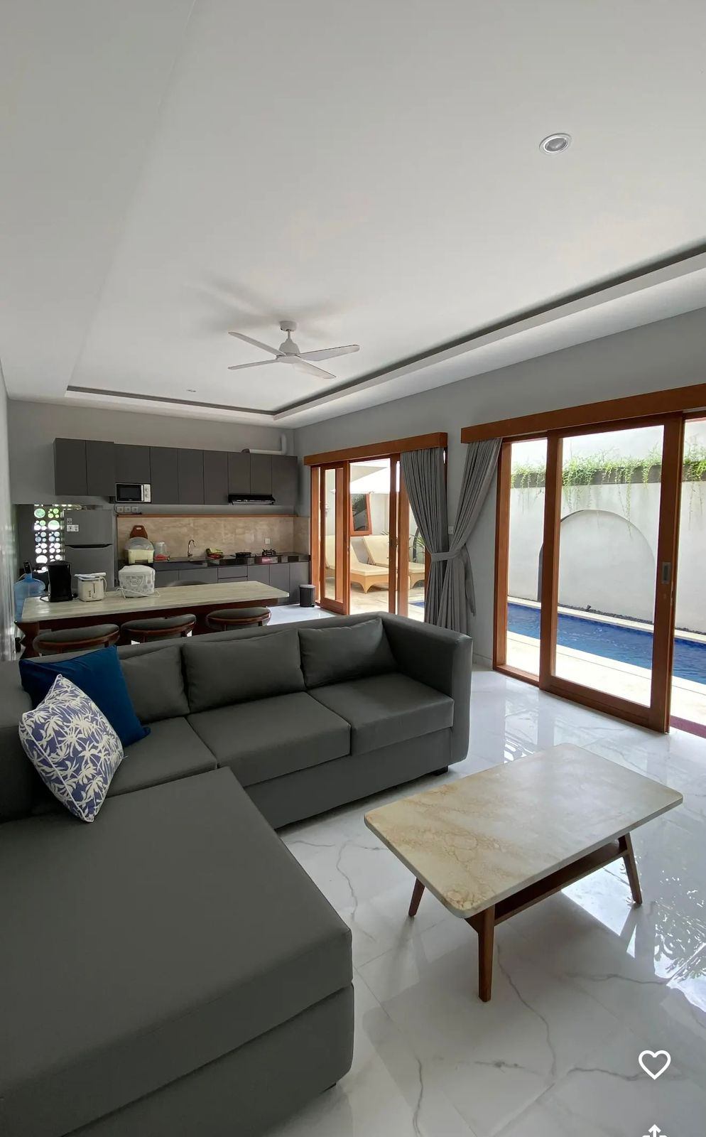 Villa image 2