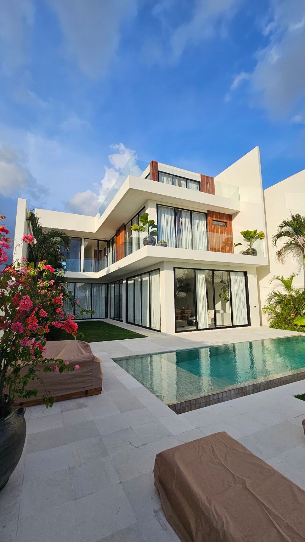Villa image 2