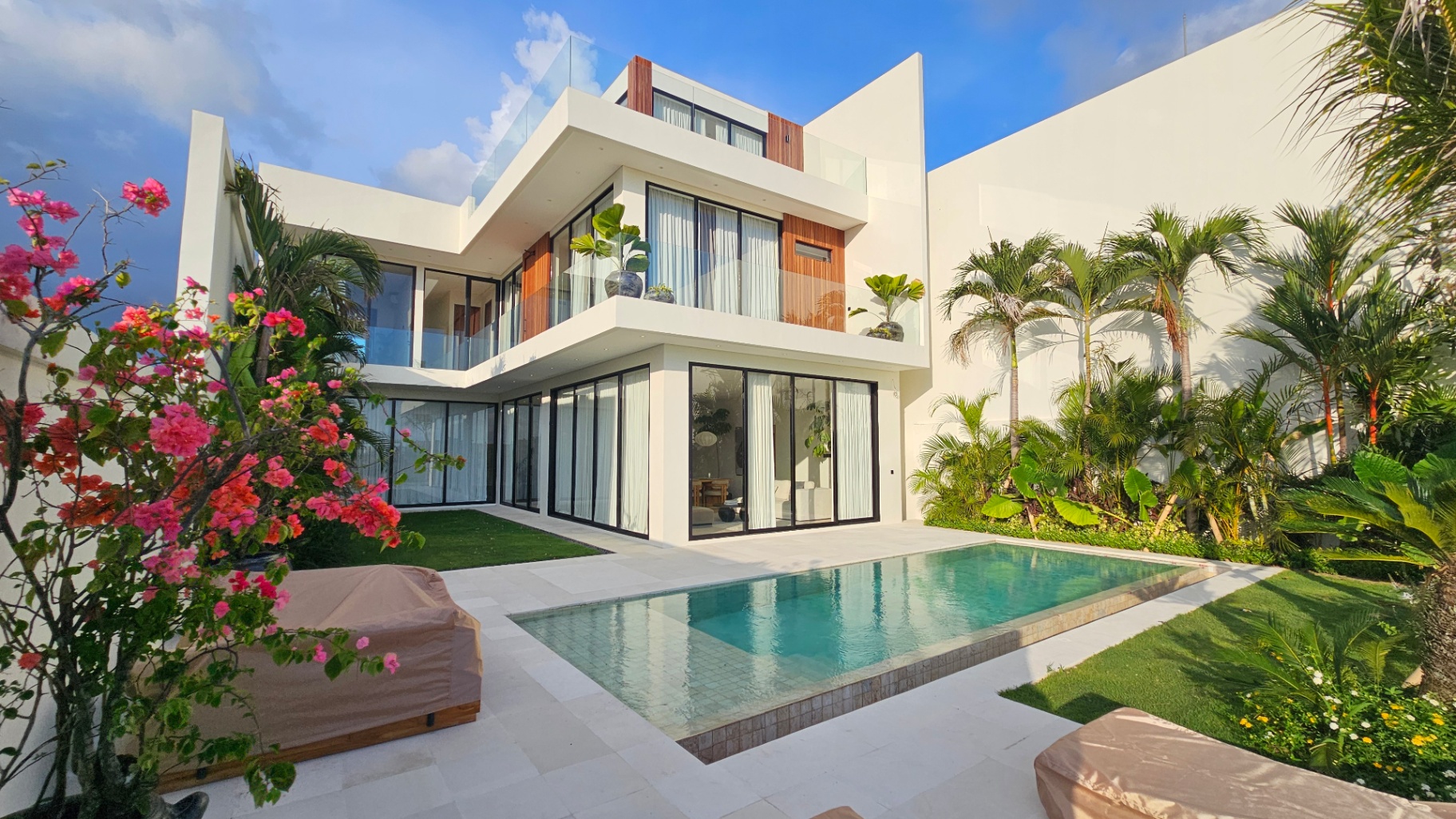 Villa image 1