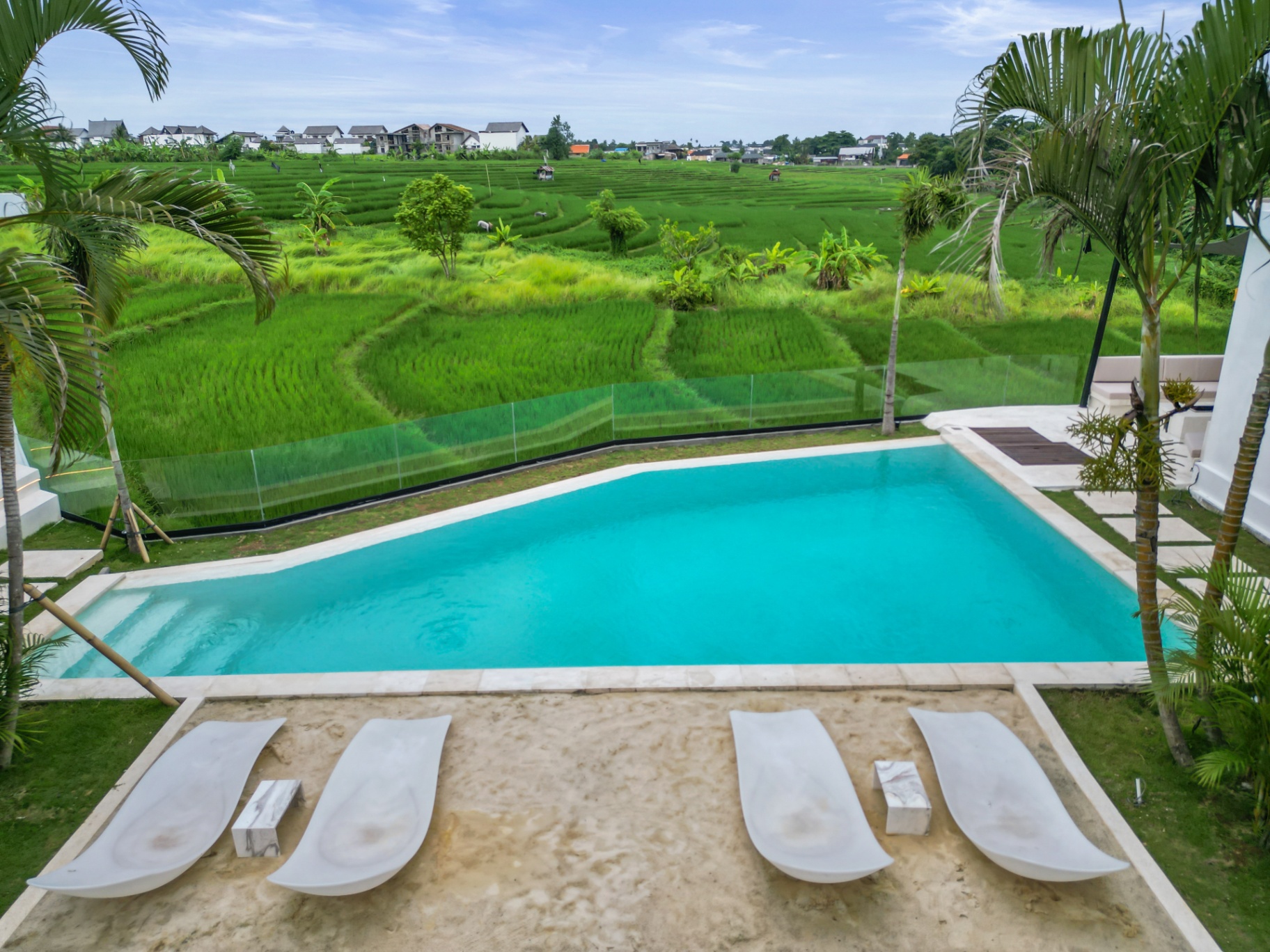 Villa image 2