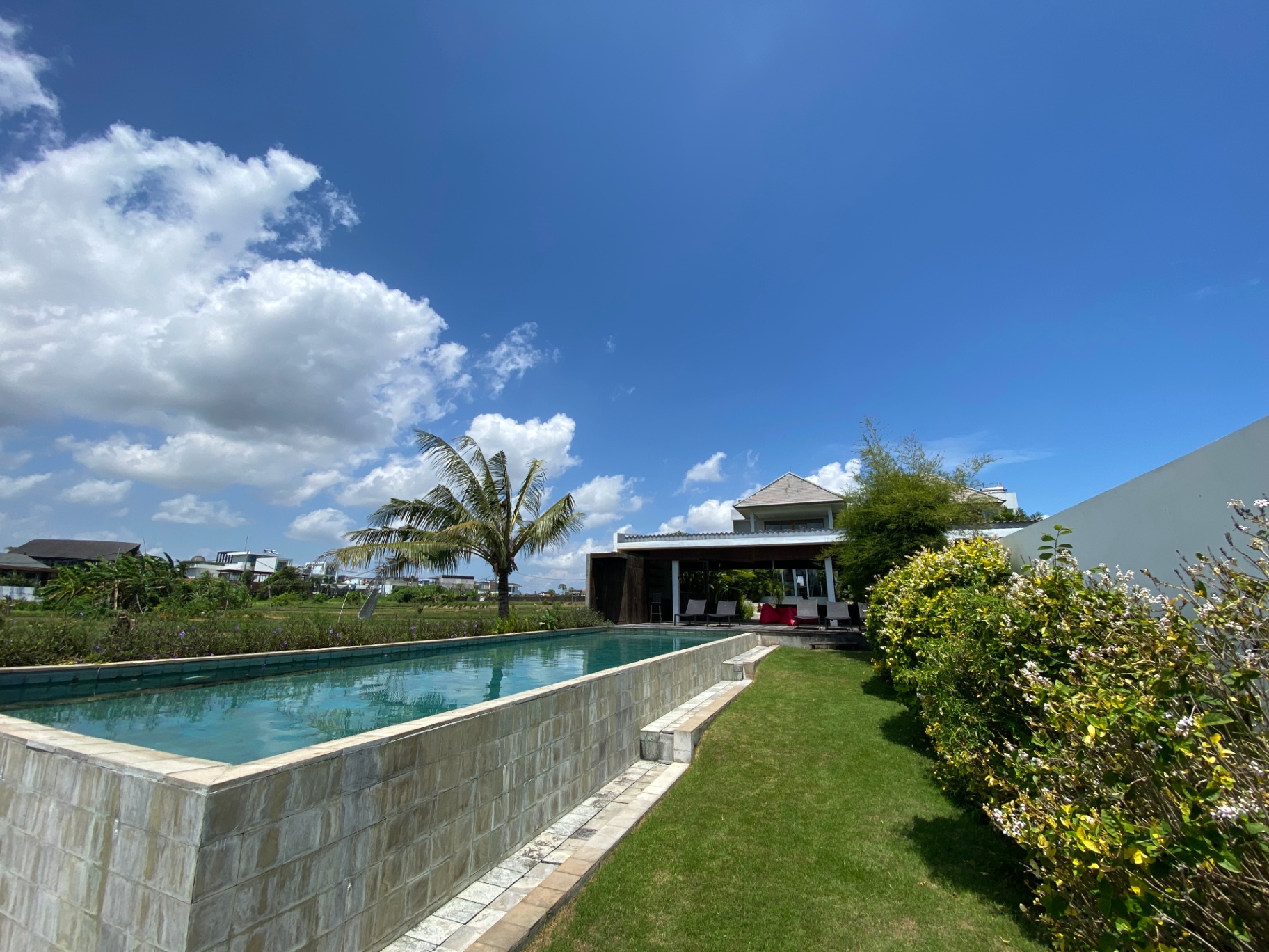 Villa image 1